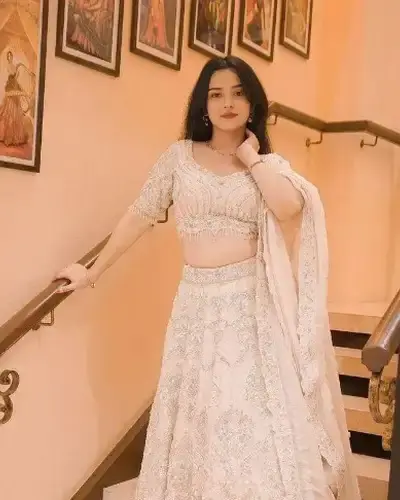 Escort Mehkar